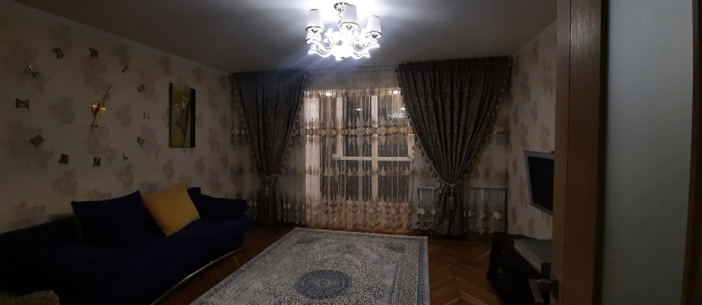 3-комнатная квартира с ремонтом на Ильфа и Петрова
