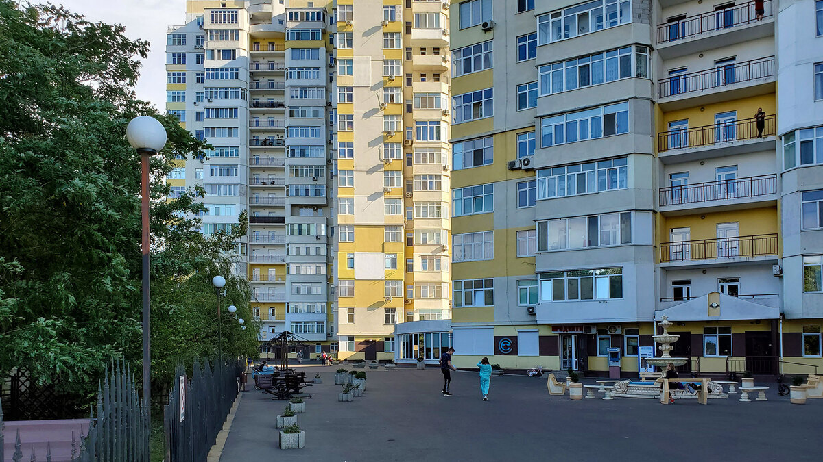 3-комнатная квартира в Приморском районе