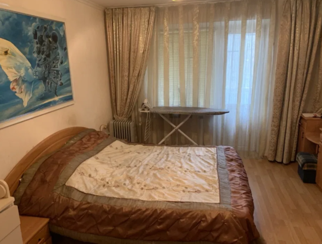 2 комнатная квартира на Проспекте Шевченко