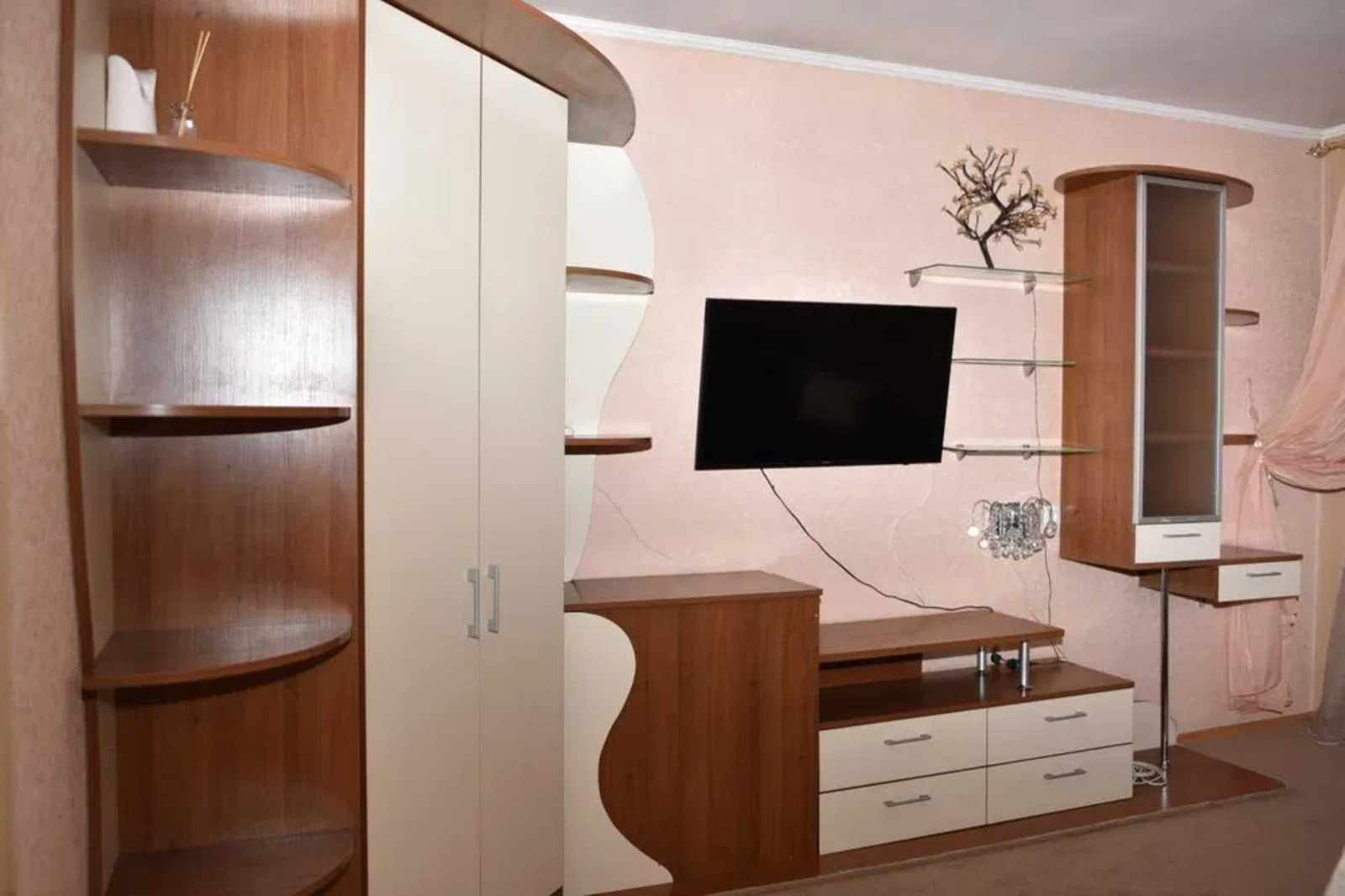 2-комнатная квартира в Приморском районе.
