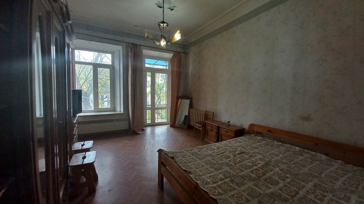 5 комнатная квартира возле парка Шевченко