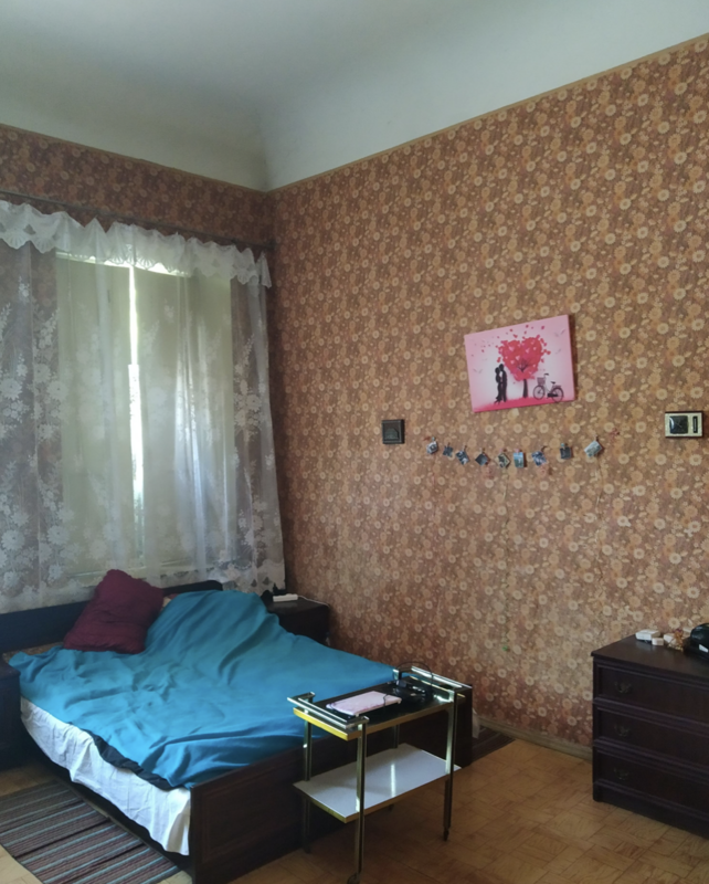 4-комнатная квартира в центе Одессы