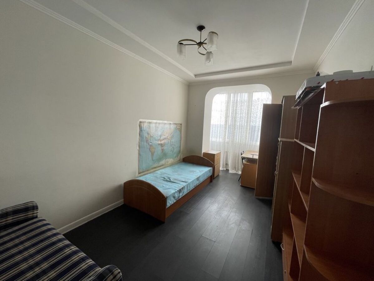 3-кімнатна квартира в Київському районі, Червоний Хутір.