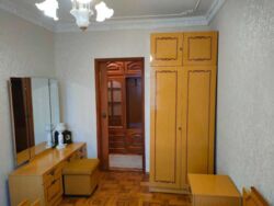 3-комнатная квартира в Киевском районе