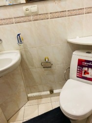 4-кімнатна квартира на пр. Лесі Українки (пр. Гагаріна), район Кіностудії