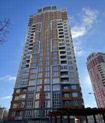 3-кімнатна квартира в ЖК 4 Сезона