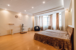 Квартира 280 м2 в клубному будинку на пр. Шевченка