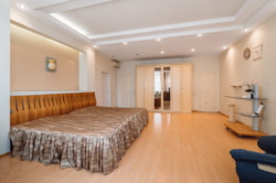 Квартира 280 м2 в клубному будинку на пр. Шевченка