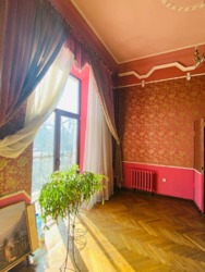 4-кімнатна квартира на пр. Лесі Українки (пр. Гагаріна), район Кіностудії