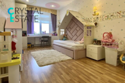 3-кімнатна квартира біля Парку Перемоги