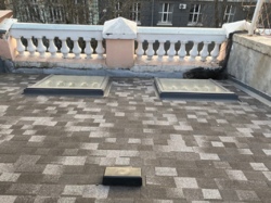 Пентхаус з терасою в центрі міста, вид моря