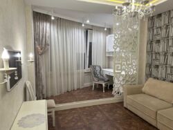 Трикімнатна квартира на проспекті Шевченка