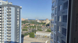 1-кімнатну квартиру в ЖК Скай Сіті, вид на море, Варненська