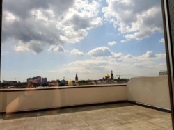Двокімнатна квартира з терасою в центрі/Велика Арнаутська