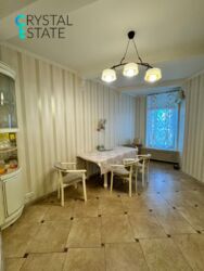 Трикімнатна квартира біля Парку Перемоги в ЖК Кукуруза