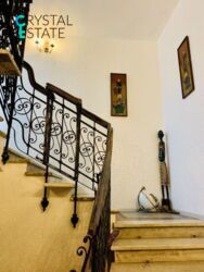 3-кімнатна дворівнева квартира у центрі міста