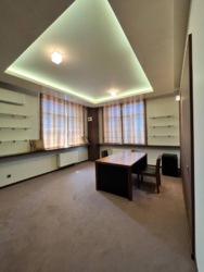 3-кімнатна квартира в ЖК Кукурудза, парк Перемоги