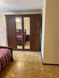 4-кімнатна квартира на вул. Базарна