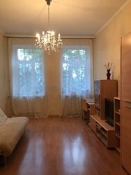 Трикімнатна квартира в Сталінке на вул.Бреуса