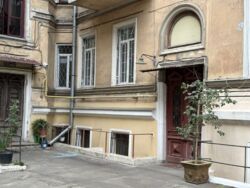 4-кімнатна квартира на ву.Коблевська