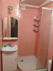 1 кімнатна квартира в центрі міста.