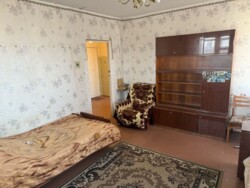Однокімнатна квартира на Варненській у житловому стані
