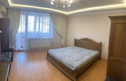 Простора 1 кімнатна квартира на вулиці Мачтовій