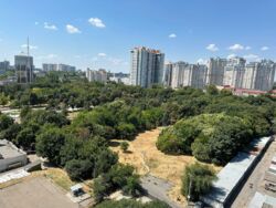 Трикімнатна квартира на проспекті Шевченка