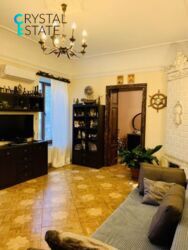 3-кімнатна дворівнева квартира у центрі міста