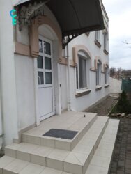 2-поверховий будинок на вул. Золотий берег