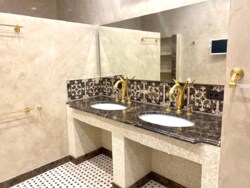 Особняк в пішій доступності до моря