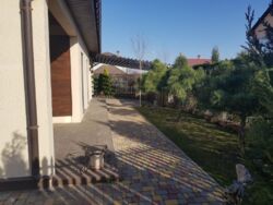 Одноповерховий будинок у Совіньйоні