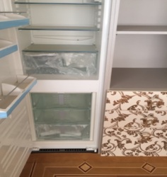 Будинок з басейном, 11 станція Великого Фонтану