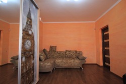 Триповерховий будинок в Царському селі 2