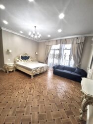 Особняк в пішій доступності до моря