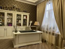 Новий будинок у класичному стилі в ЖМ Золотая Горка