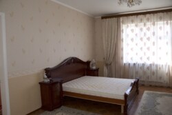 Двоповерховий будинок у Царському селі-1