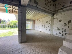 Сучасний будинок у Совіньйоні