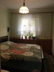 Двоповерховий капітальний будинок на вулиці Сосюри