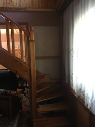 Двоповерховий капітальний будинок на вулиці Сосюри