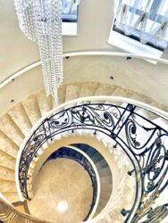 Особняк в пішій доступності до моря