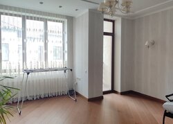 Двоповерховий будинок в котеджному містечку на Таїрова, Академіка Вавілова