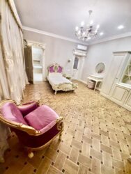 Особняк в пішій доступності до моря