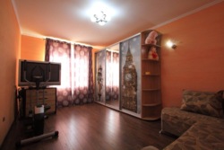 Триповерховий будинок в Царському селі 2