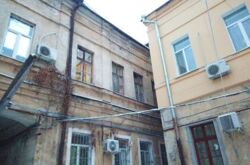 Будівля в історичному центрі Одеси – Воронцовському пров.