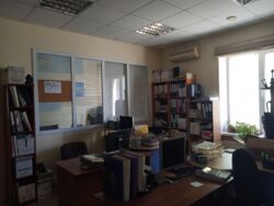 Офісно-складський комплекс в центрі міста з огородженою територією , виробнича лінія входить в вартіcть