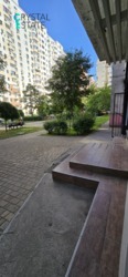 Фасадне приміщення в ЖК Райдужний, не цоколь, є укриття, центр масиву