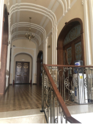 4 поверховий будинок на вулиці Маразліївська.