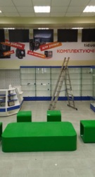 Фасадне торгове приміщення 335 м2 у центрі міста