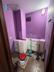 Фасадне приміщення в ЖК Райдужний, не цоколь, є укриття, центр масиву
